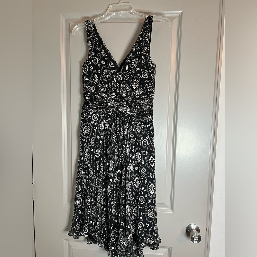 London Times Vintage Floral Silk Dress Black and White Size 6